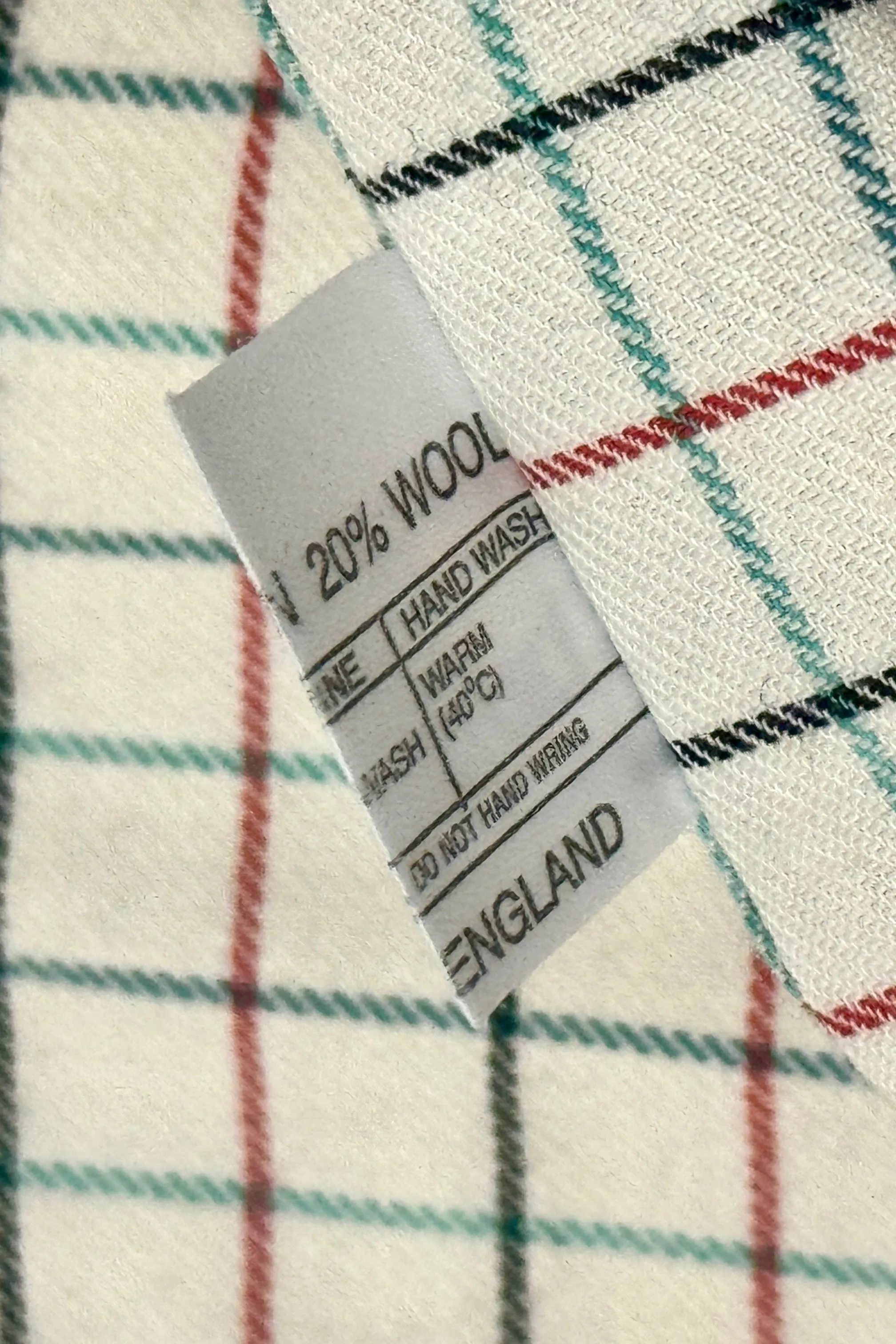 1990’S CORDINGS MADE IN ENGLAND PLAID FLANNEL L/S B.D. SHIRT MEDIUM