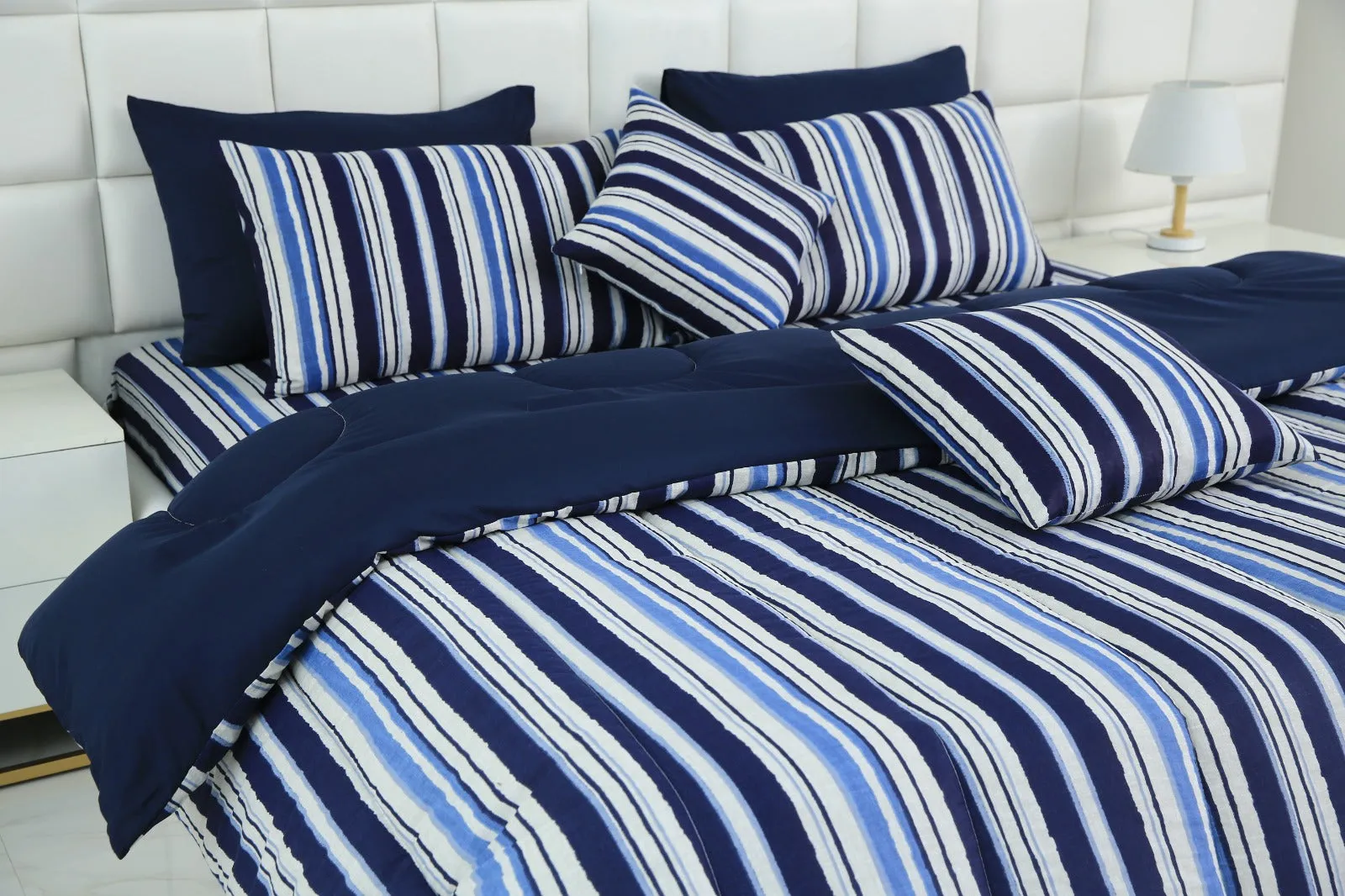 8 PCs Winter Comforter Set-Blue Bold Lines