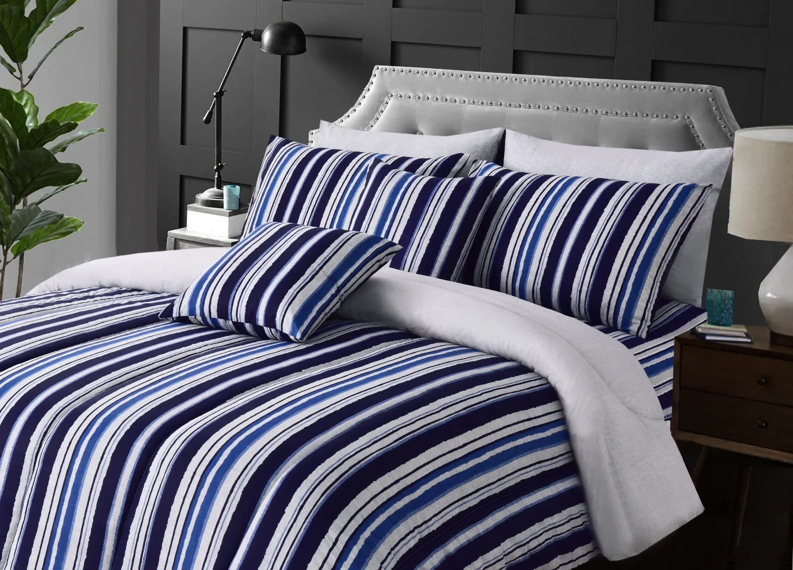 8 PCs Winter Comforter Set-Bold Stripes(Grey Reverse)