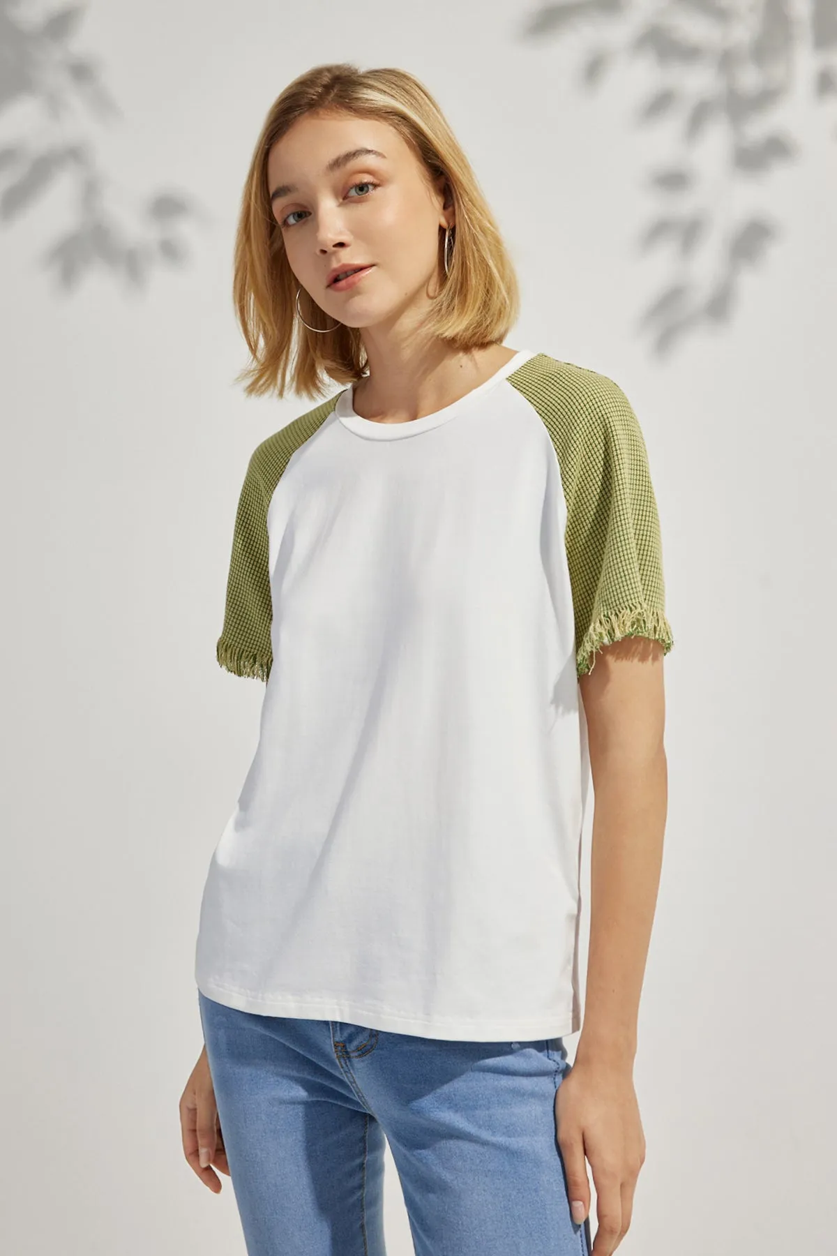 Chic  Colorblock Fringe Round Neck T-Shirt