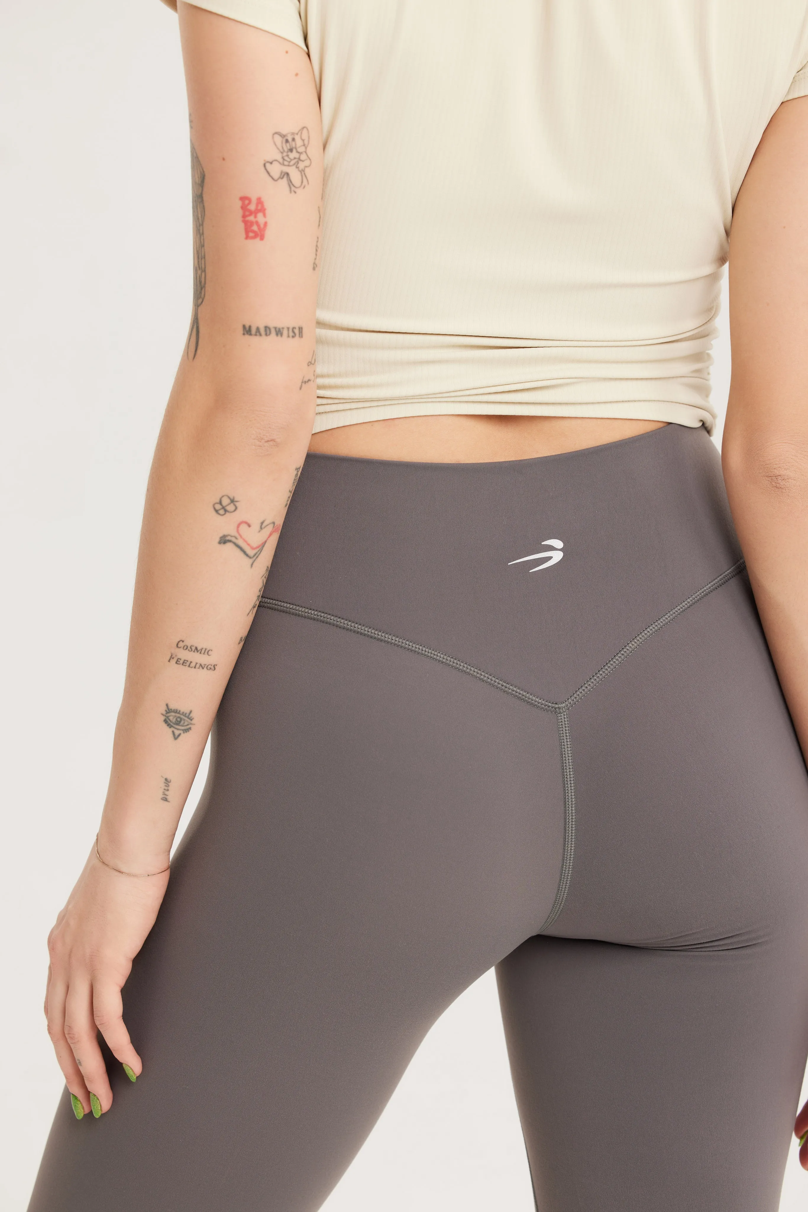 EKJ Seamless Contour Leggings in Charcoal Grey