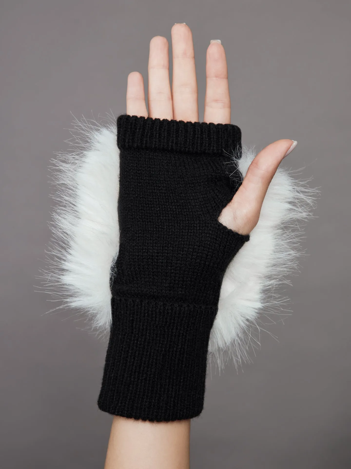 Faux Fox Knit Mittens - Ivory