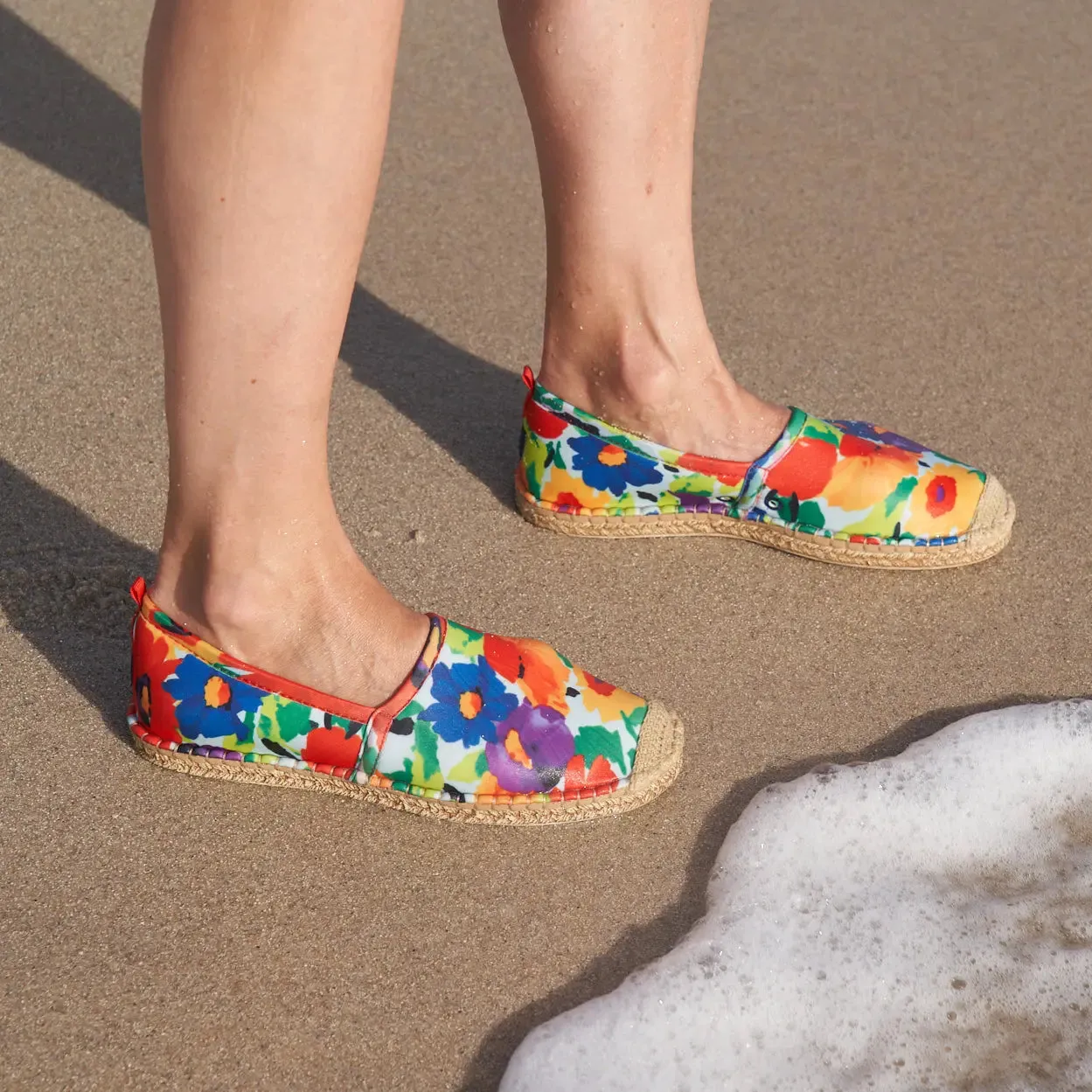 FLORAL EXPLOSION - WOMENS BEACHCOMBER ESPADRILLE