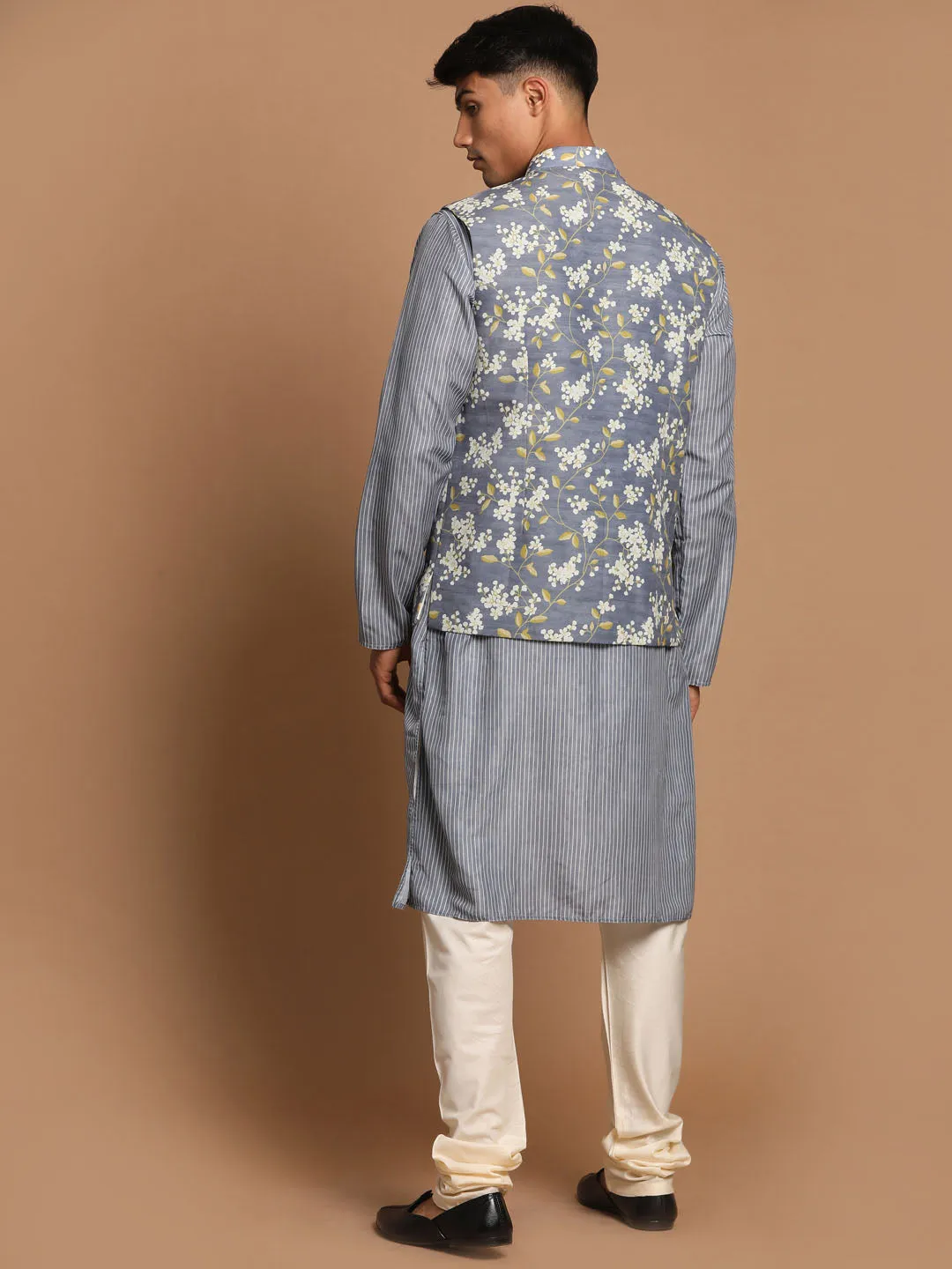 Jashvi Men's Grey Printed Nehru Jacket And kurta With Cream Pyjama Set