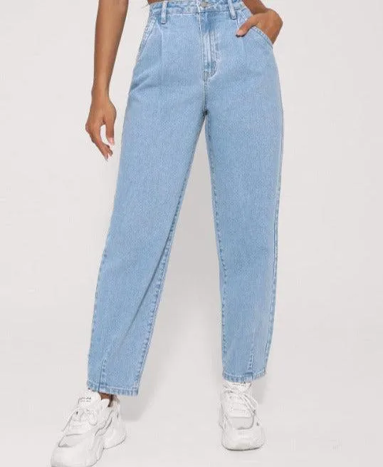 Mid-waist light jeans