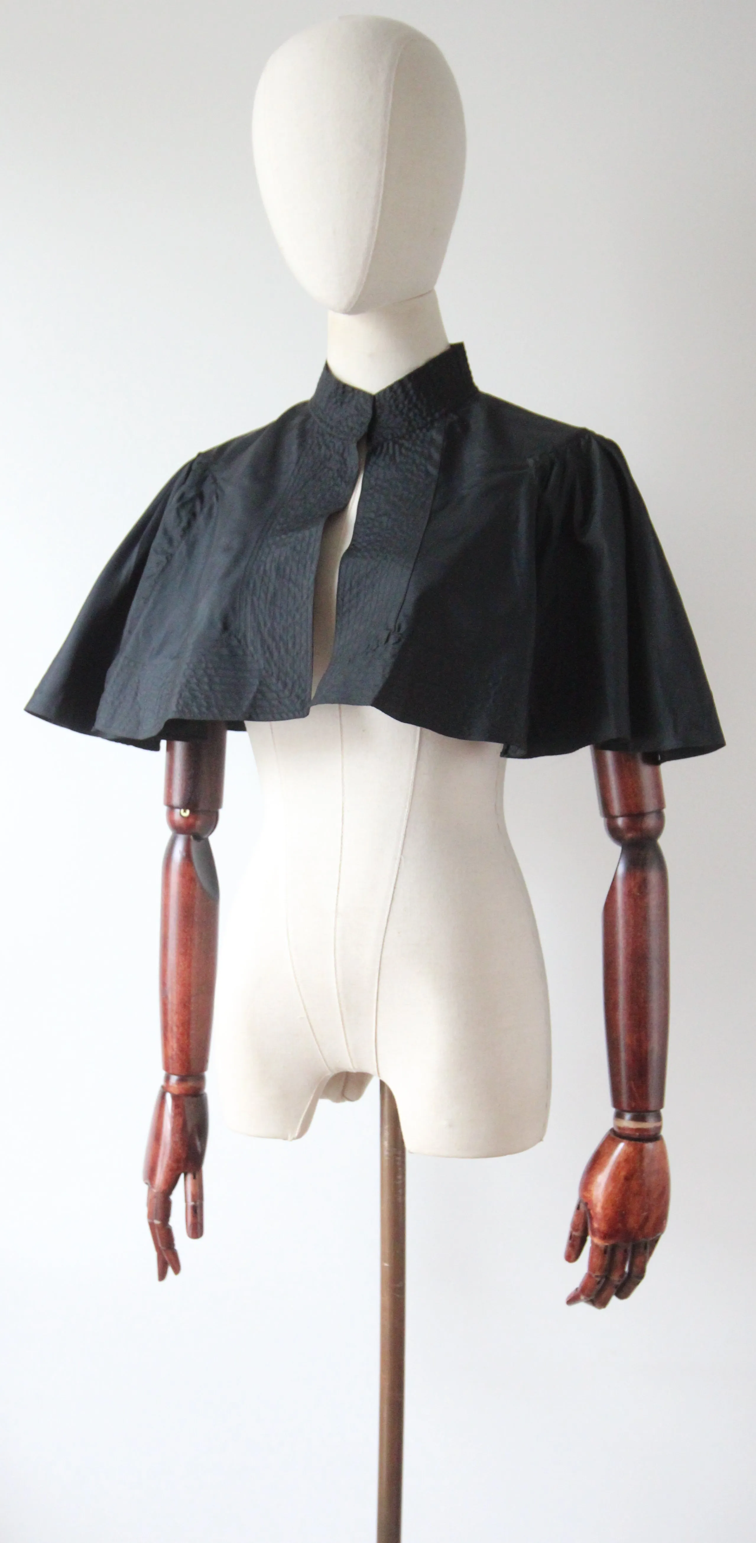 "Fluttered Capelet" Vintage 1930's Black Fluttered Shoulder Cape