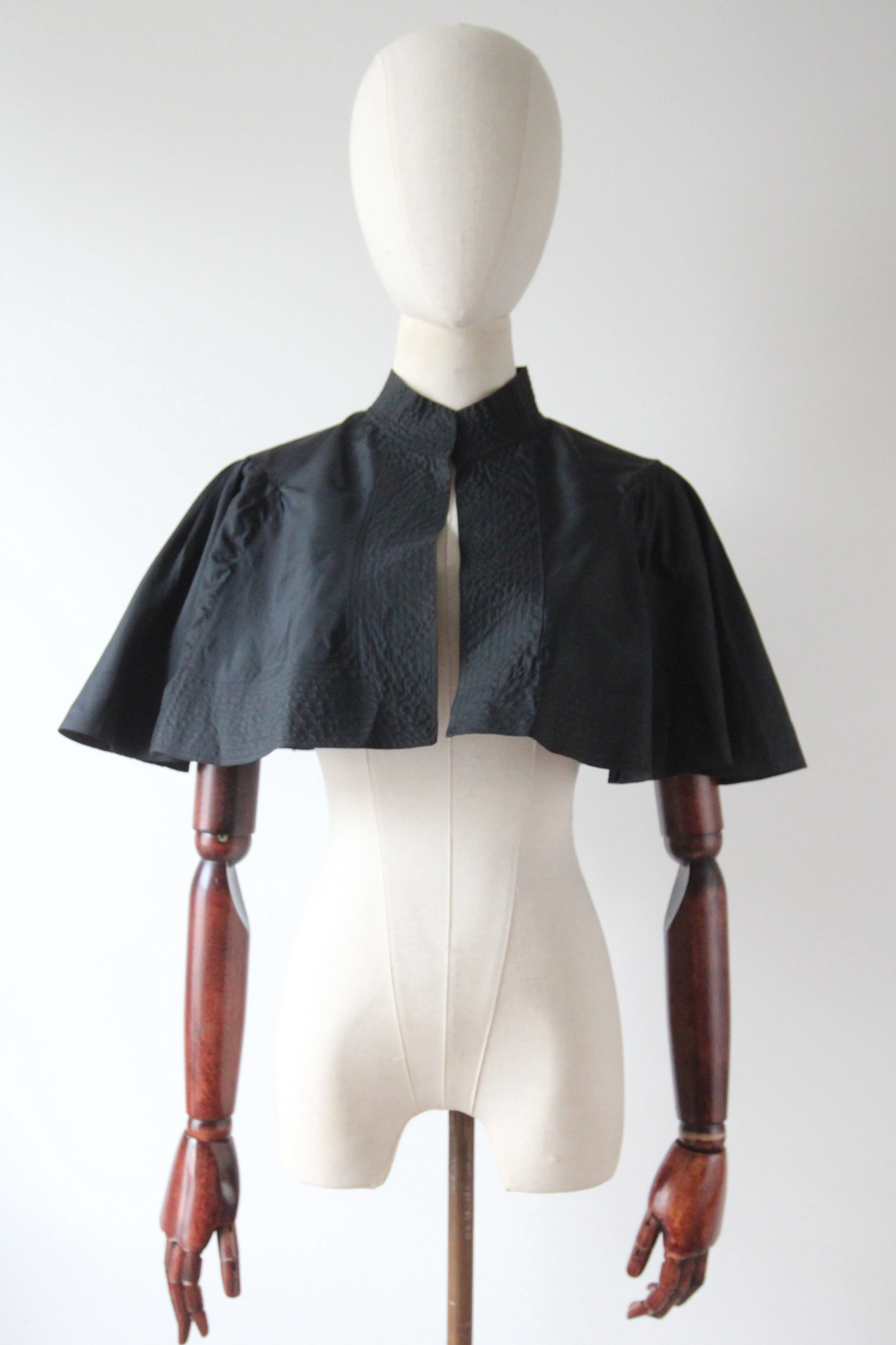 "Fluttered Capelet" Vintage 1930's Black Fluttered Shoulder Cape