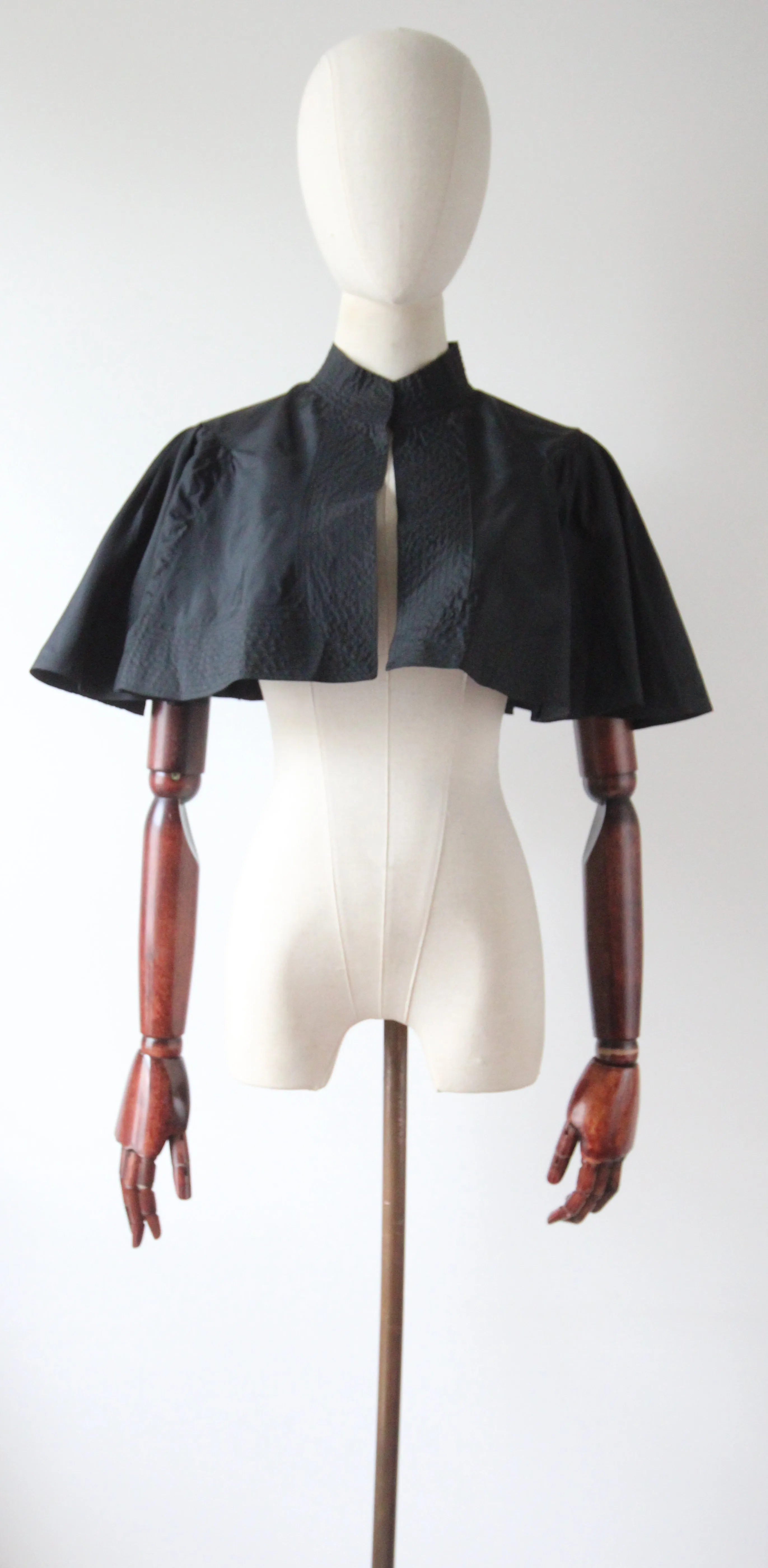 "Fluttered Capelet" Vintage 1930's Black Fluttered Shoulder Cape