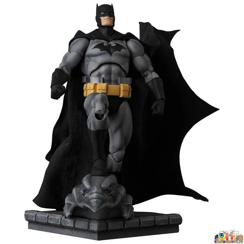 [REISSUE] MAFEX No.126 BATMAN "HUSH" BLACK Ver.