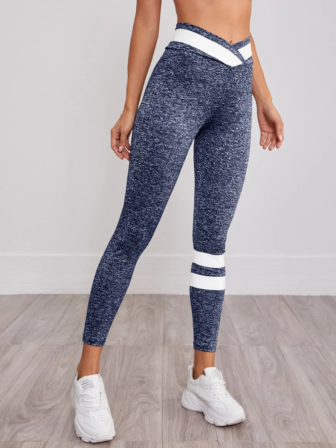 Sporty Colorblock Asymmetrical Cropped Women Leggings