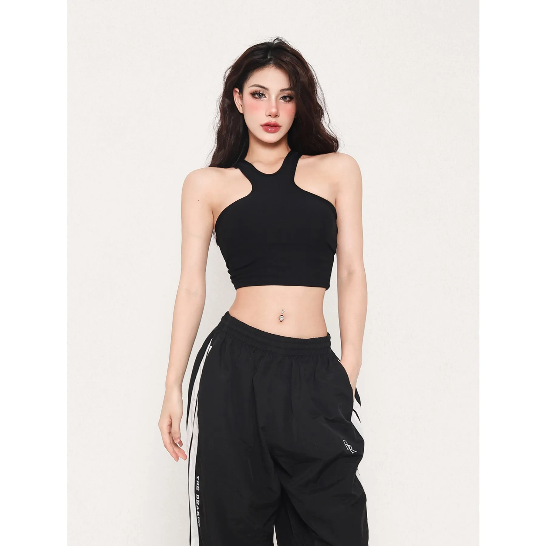 Tatia Solid Color Slim Halter Sleeveless Cropped Top