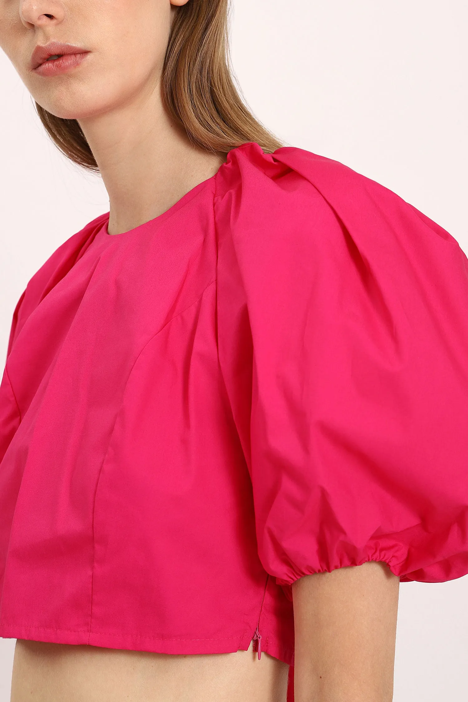 Top with Puffed Sleeves and open back