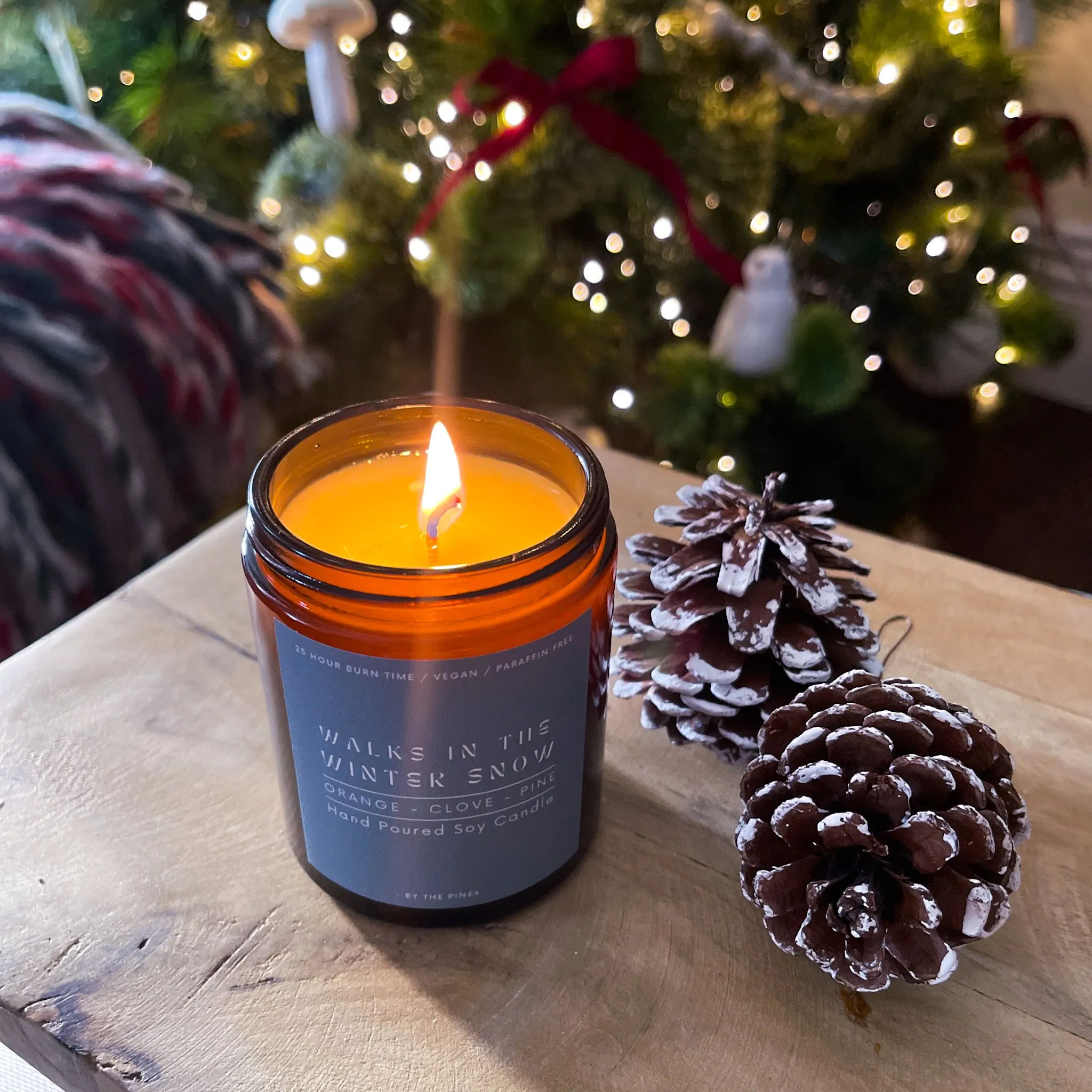 Walks in the Winter Snow Christmas Candle