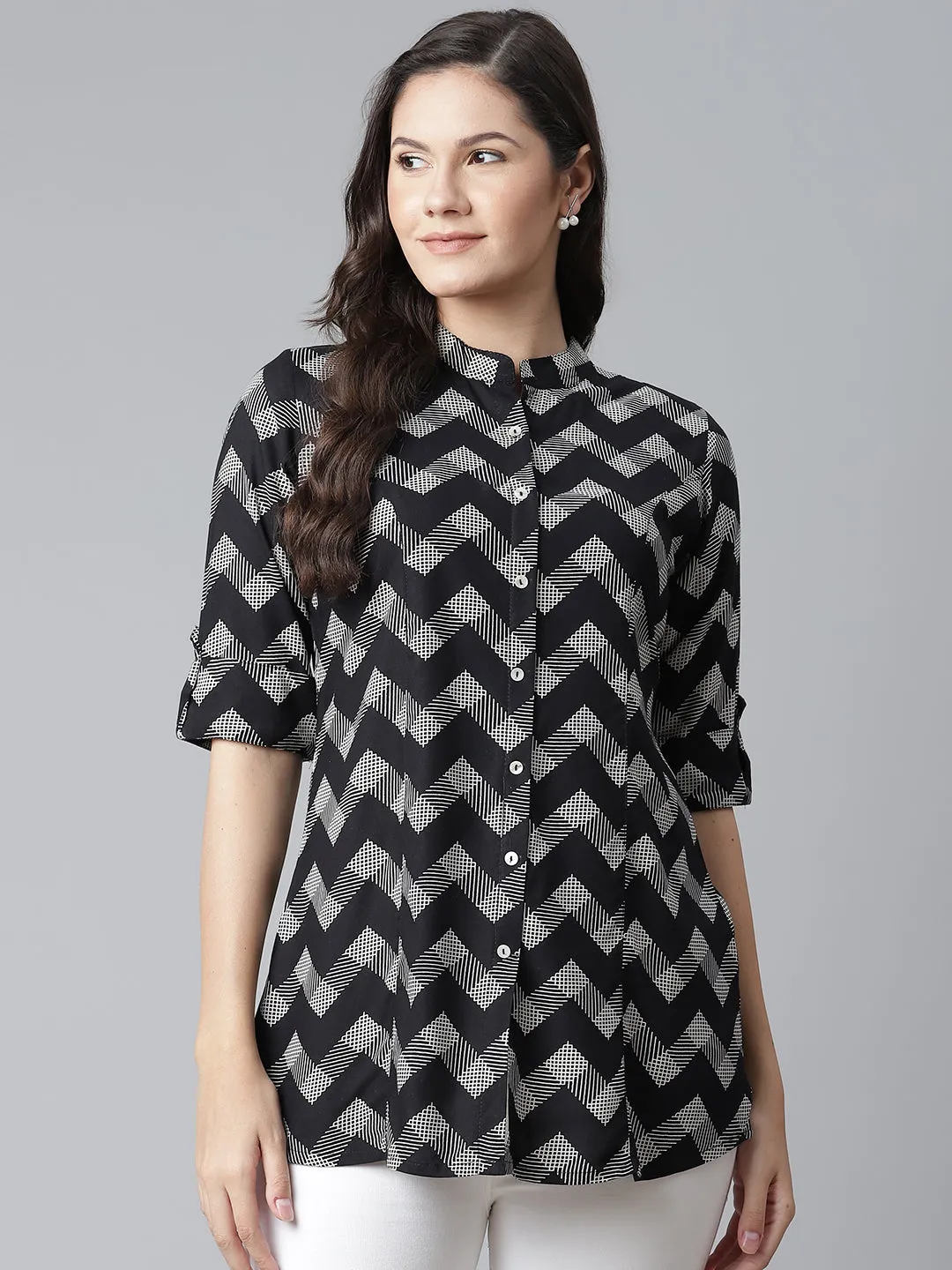 Women'S Black Rayon Zigzag Print Top