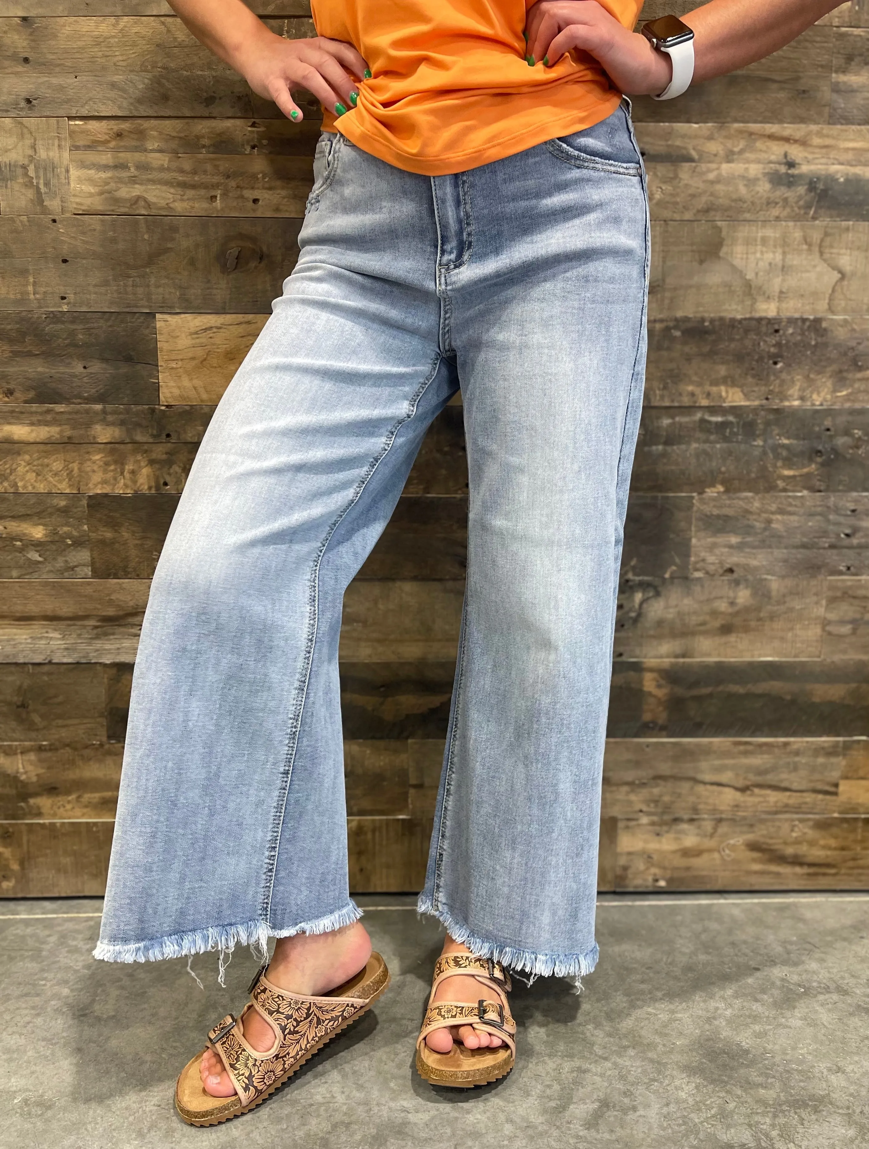 Workin' It Cropped Flares